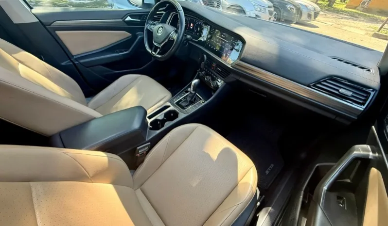 
								Volkswagen Jetta полный									
