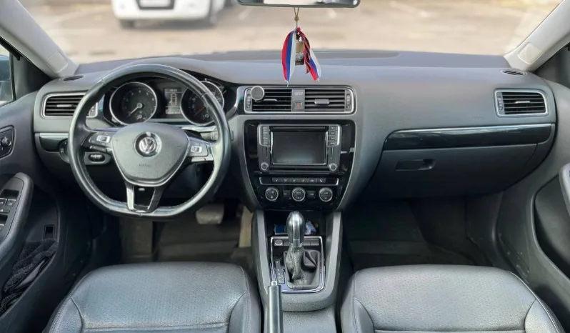 
								Volkswagen Jetta полный									