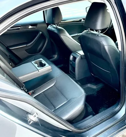 
								Volkswagen Jetta полный									