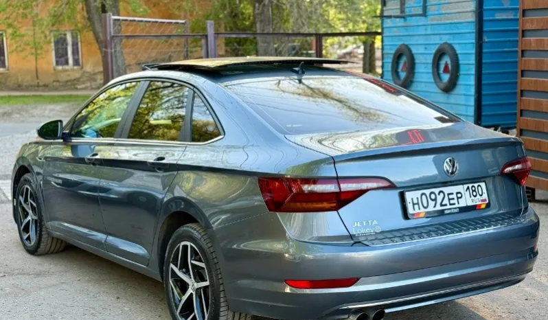 
								Volkswagen Jetta полный									