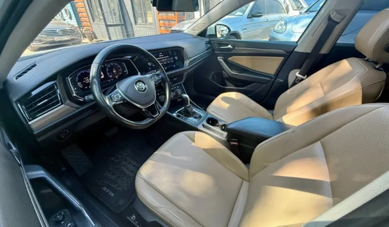 
								Volkswagen Jetta полный									