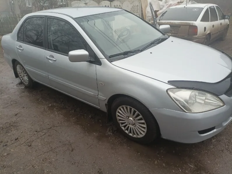 Mitsubishi Lancer