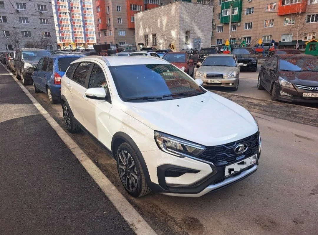 LADA VESTA CROSS