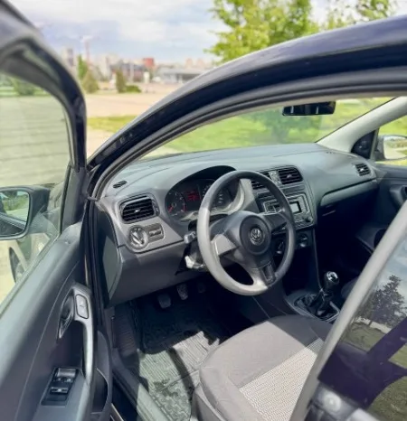 
								Volkswagen Polo полный									
