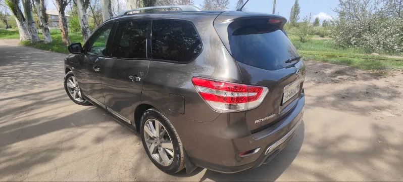
								Nissan Pathfinder полный									