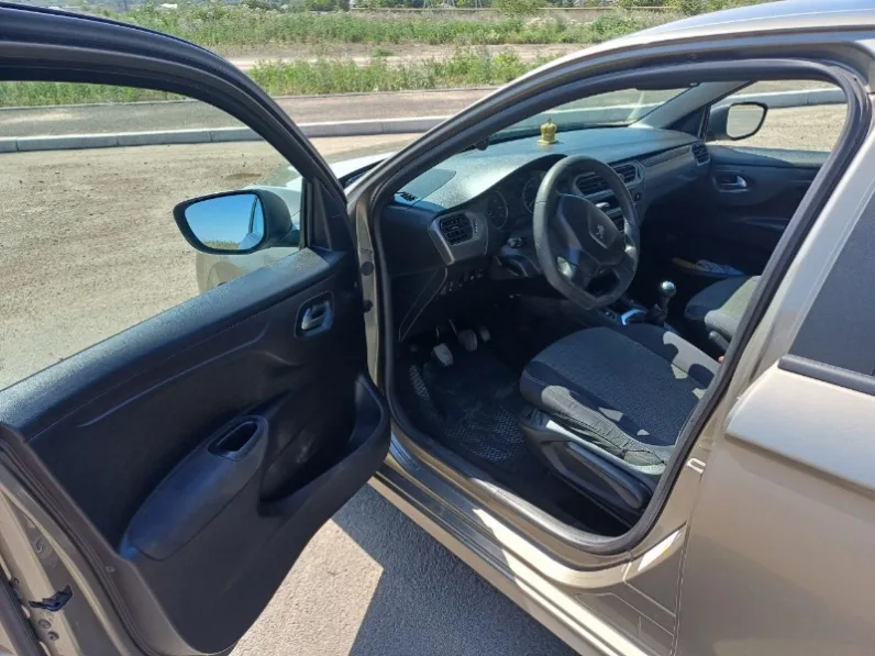 Peugeot 301