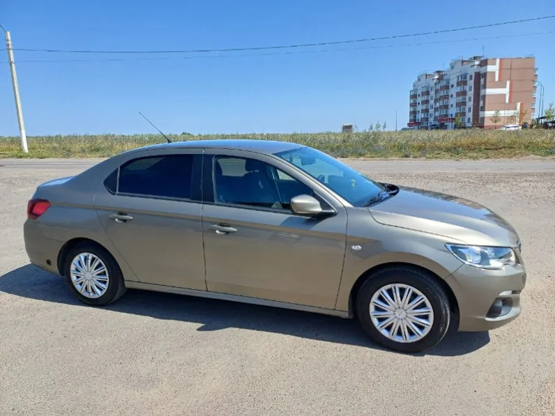 Peugeot 301